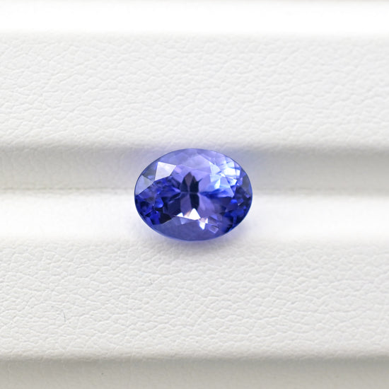 Natural Certified Tanzanite Loose Gemstone 8.83 x 6.90mm Oval Cut for Jewelry, 1 Piece