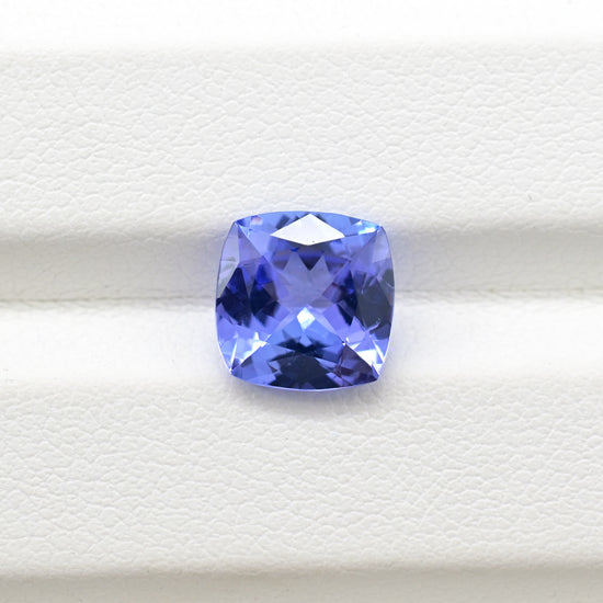 Semi Precious Tanzanite 2.26 Ct Cushion Cut Gemstone for Gold Silver Jewelry Making