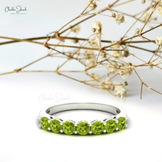 Classic August Birthstone Peridot Round Cut Ring in 14K Gold