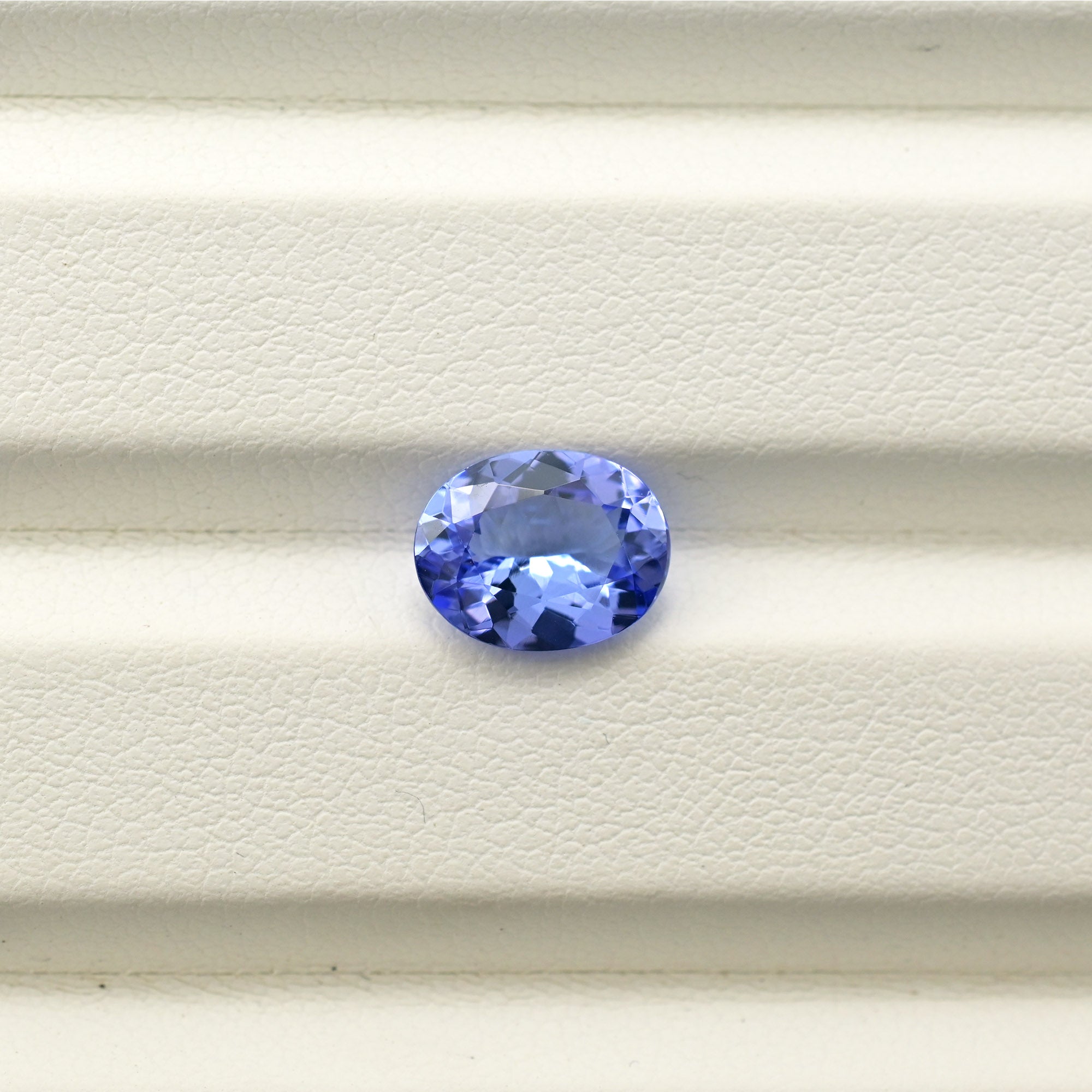Oval Cut 1.92 Ct Tanzanite Semi Precious Certified Loose Gemstone For Sale, 1 Piece